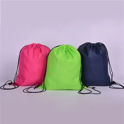 Pungile din poliester rpet au o senzație moale?